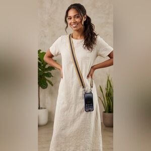 Stylish Navy and Tan Bag/Camera/Cell Phone Strap. Eligible 3/$25